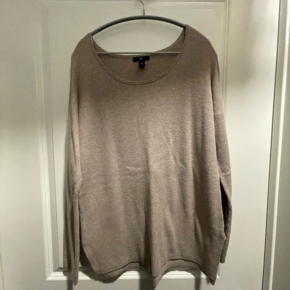 Gap Sweater. Tan. Size Large.